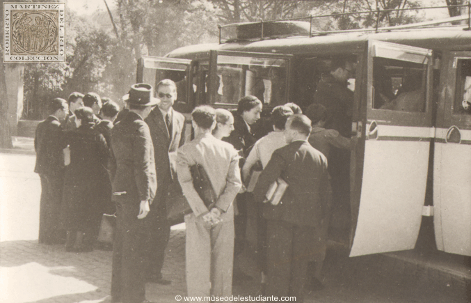 The students go to the local where they will be examinated