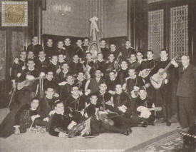 The Tuna Vallisoletana during his visit to the Cityhall of La Coruña, where she was feted